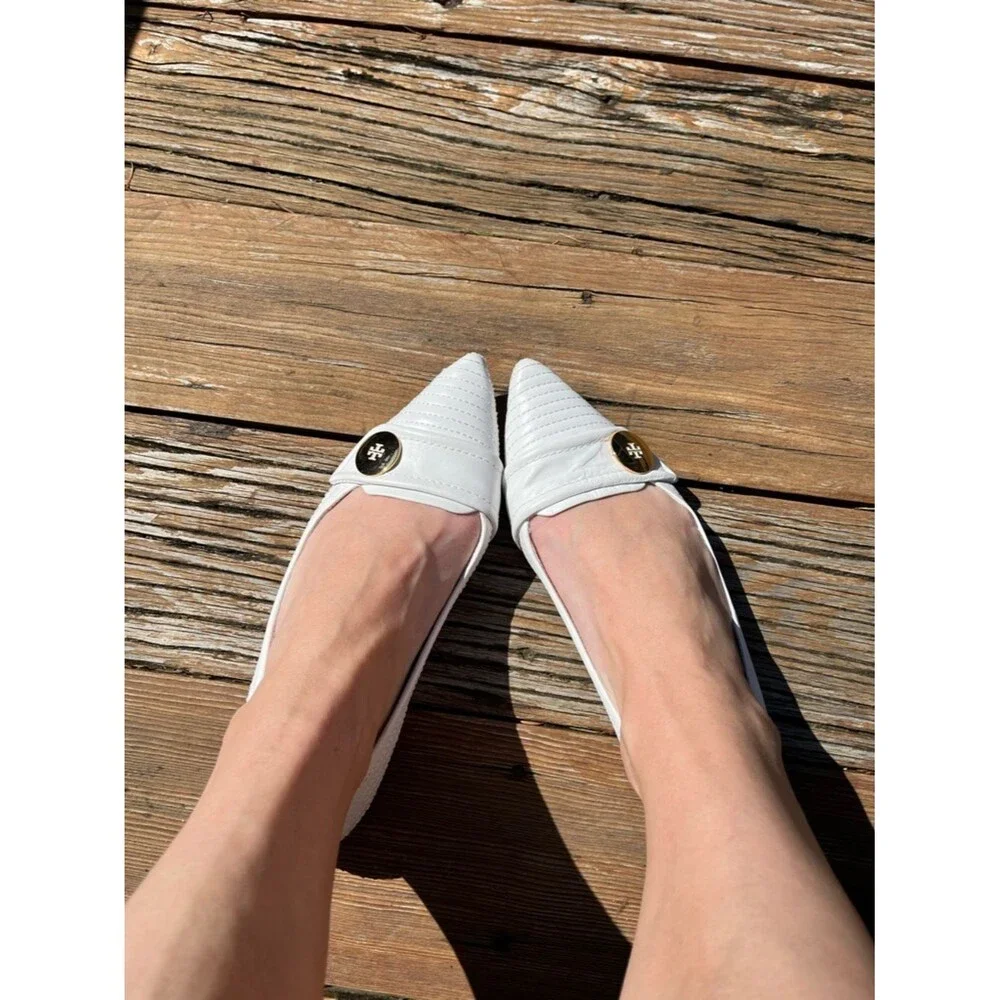 Tory Burch pointed-toe Stiched Gold Tone Logo flats white leather size 8